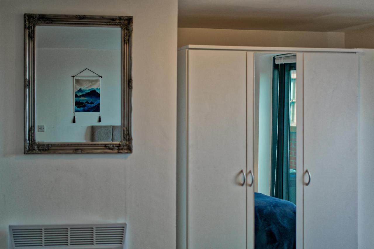 Sidemersey Livings- Convenient 1-Bedroom Flat With A View, Central Liverpool Eksteriør billede