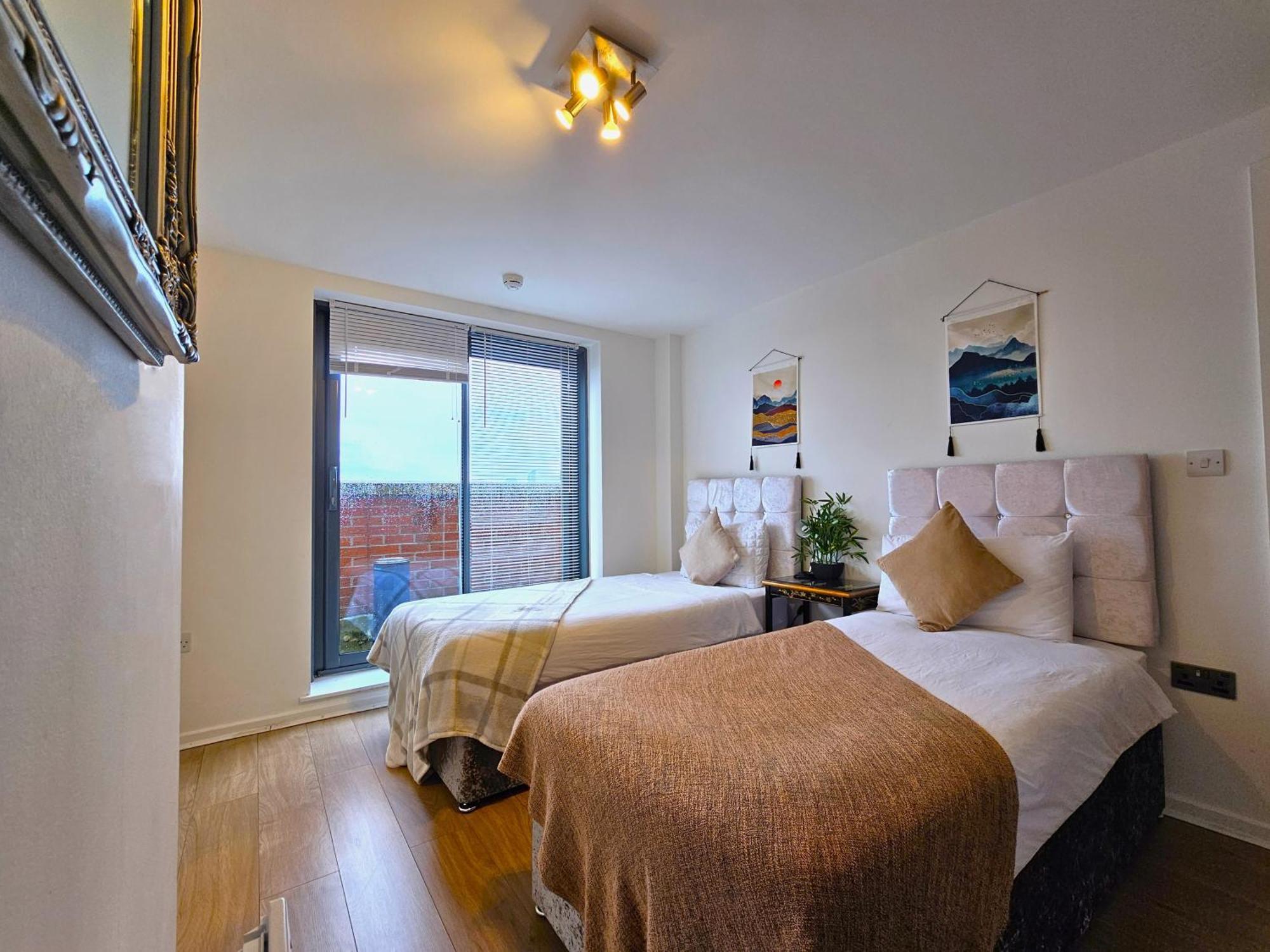 Sidemersey Livings- Convenient 1-Bedroom Flat With A View, Central Liverpool Eksteriør billede